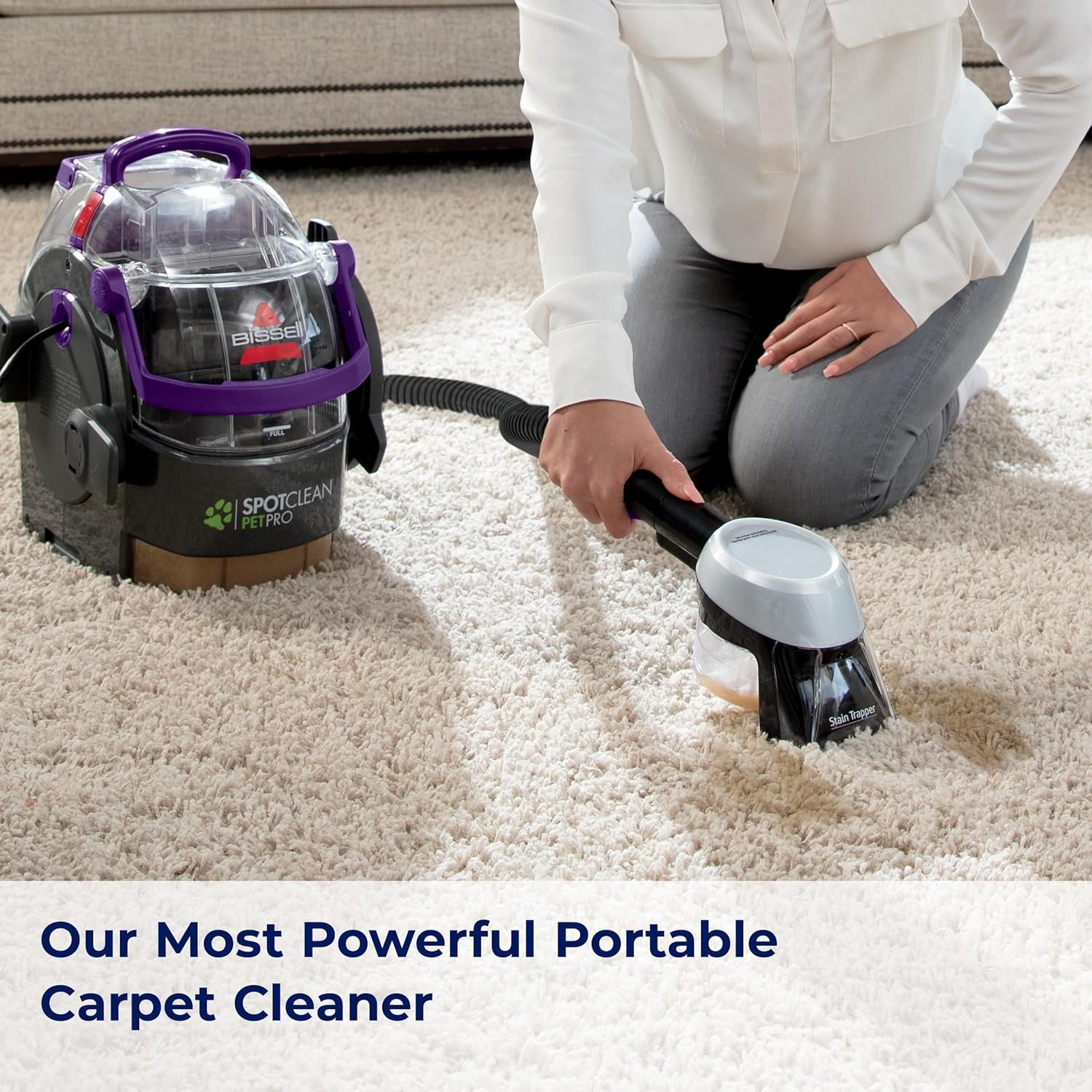 Bissell SpotClean Pet Pro 2458 - tank and accessories close-up