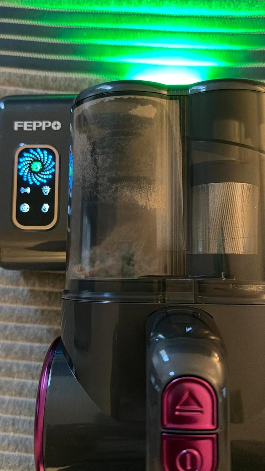 FEPPO 16Kpa UV-C ultrasonic mattress vacuum - side angle product shot