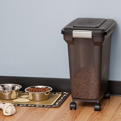 IRIS airtight pet food container lid product image IRIS airtight pet food container lid product image