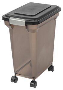IRIS Airtight Pet Food Container real Amazon product image for dog food storage