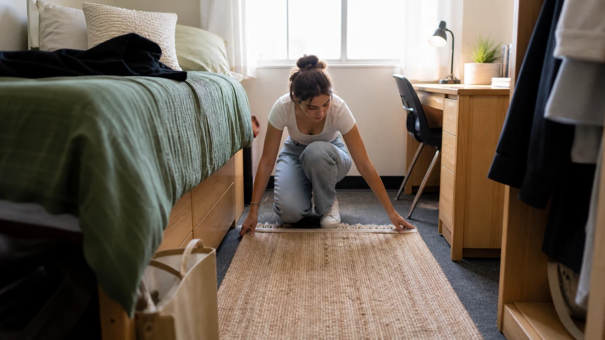 dorm room rug buyer problem and daily context